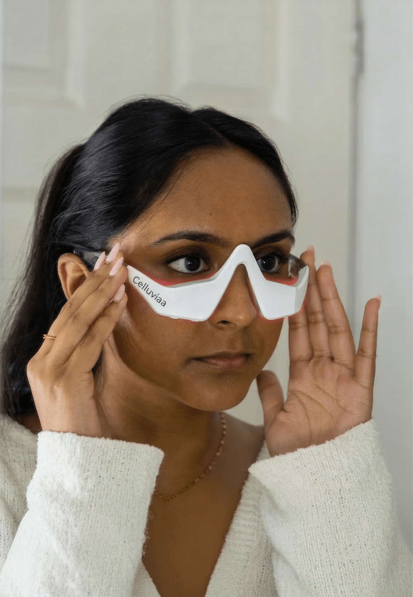 Celluvia - Redlight™ Augenfaltentherapie - Celluviaa.com